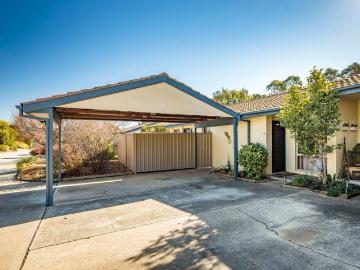 North Facing Sunny Townhouse