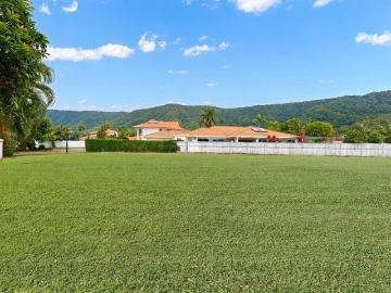 Sizable Flat Land Exclusive Northern Beaches Location