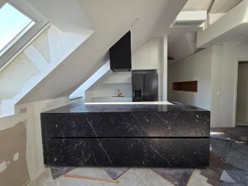 Klimatisierte Dachgeschoss Maisonette neben dem...