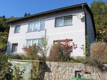 Sofort beziehbares Ein/Zweifamilienwohnhaus in...