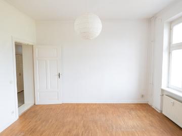 Sofort bezugsfreie 4 Zimmer Wohnung in ruhiger...