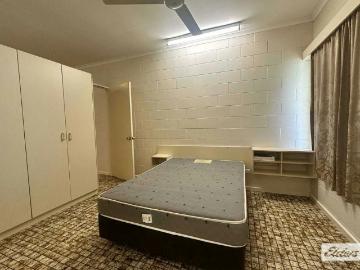 Solid 1 Bedroom Unit!