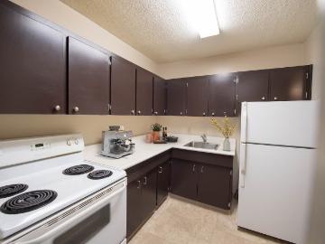 Southview Plaza 3 Bedroom Apartment for Rent at 2080...