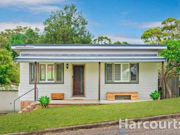 Smartly Renovated Home with Nature Views Perfect for...
