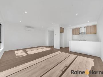 Brand New 5 Bedroom Family Home Opposite Parkland...