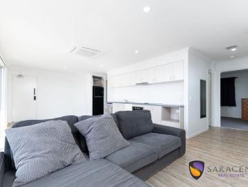 Spacious 2 x 1 unit