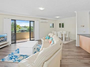 Spacious Three Bedroom Apartment in Boutique Southport...