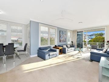 Spacious Three Bedroom Apartment in Mimosa Building