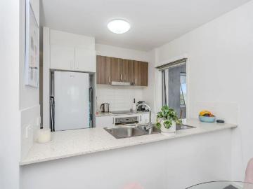 SPACIOUS APARTMENT