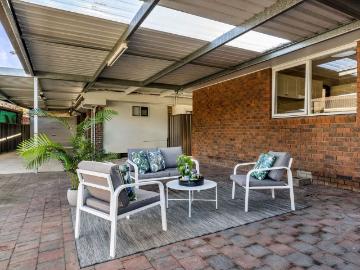 Spacious Family Home with Private Self Contained Apartment