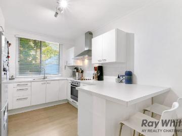 Spacious & Light Filled Living Moments from Chatswood CBD