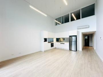 Split level| Many visitor car park spaces | Timber Floor