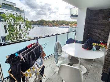 Spree facing Modern Luxury Apartment for Rent in Berlin...