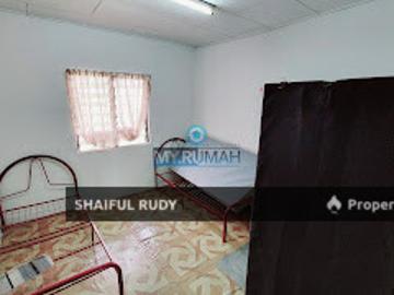 Sri Meranti Apartment Corner Unit Depan Taman Mainan