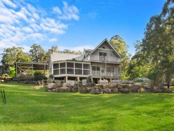 Storybook charm 50 acre Retreat