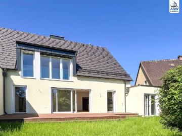 Stilvoll sanierte Doppelhaushälfte mit ca. 130 m2 und...