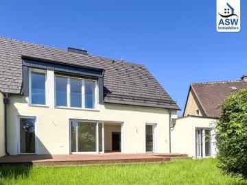 Stilvoll sanierte Doppelhaushälfte mit ca. 130 m2 und...