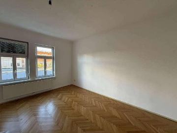 Eigentumswohnung mit Balkon in ruhigem Innenhof –...