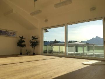 Stilvolle 2 Zimmer Loftwohnung mit Loggia, Balkon und...