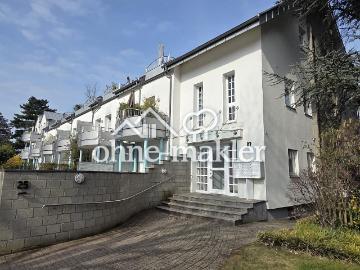 Stilvolle Split Level Loftwohnung mit Garten in...