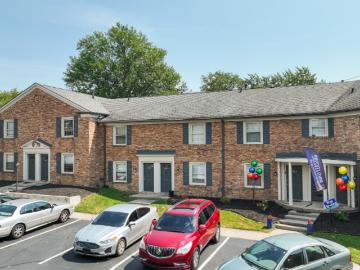 Stratford Place 2 Bedroom Apartment for Rent at 1911...