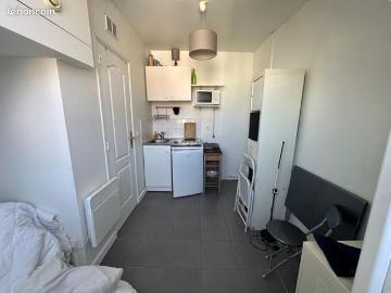 Studio 1 pièce 13 m²