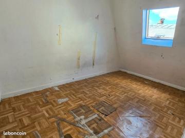 Studio 1 pièce 12 m²