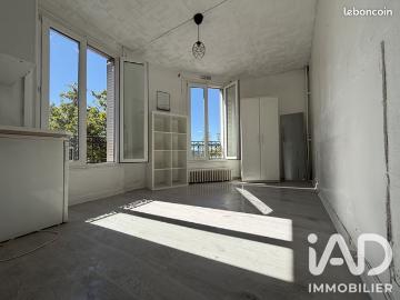Studio 1 pièce 17 m²