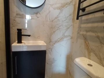 Studio Flat, The Boulevard, SW17