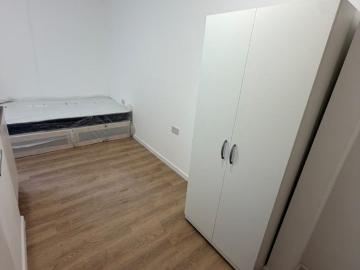 Studio Flat, London Road, CR0