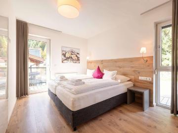 Stylische Alpen Suite mit Wellnesskomfort