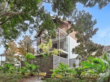 Stylish Ground Floor Western Suburbs Retreat!