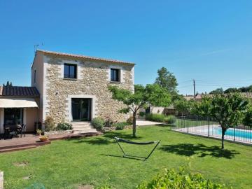 Superbe villa contemporaine avec piscine à 5 minutes...